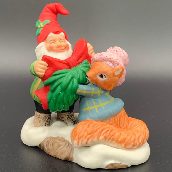 FRITZ and FYOYD Figurine HOLIDAY HAMLET Tying the Christmas Garland 1993 ELF FOX - Picture 1 of 6